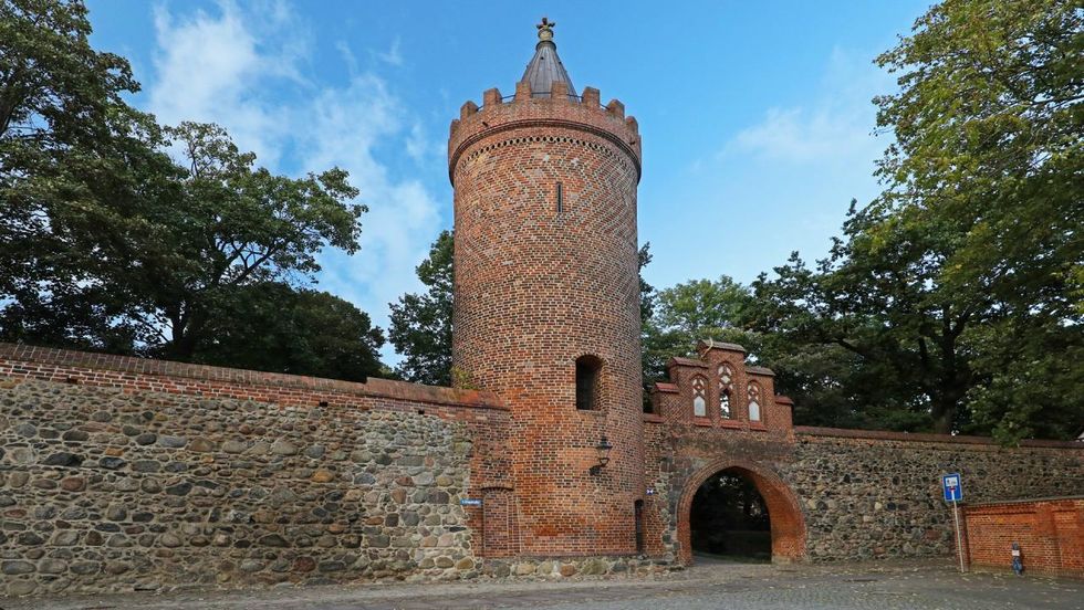 Medieval rampart and fortification Neubrandenburg_1