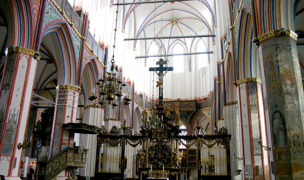 Nikolai Church inside