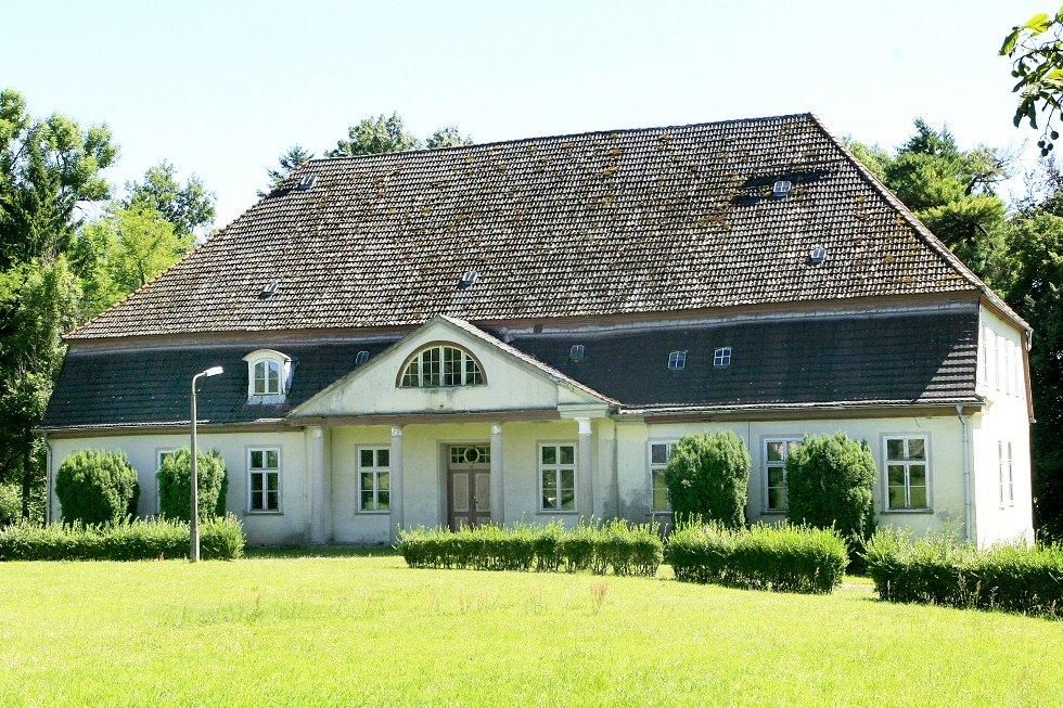 Nehringen manor house (1)