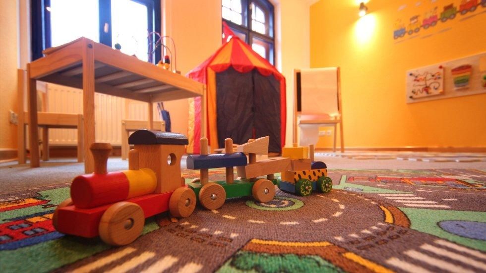 While the grown-ups are chilling in the cafeteria, the little ones can let off steam in the playroom