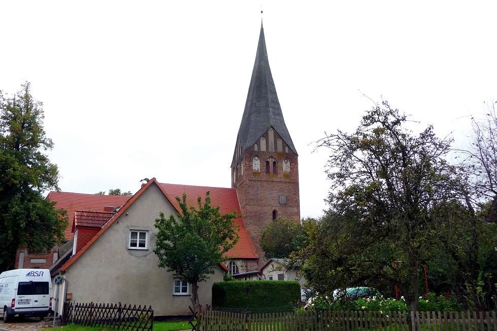 Kirche Wusterhusen (1)
