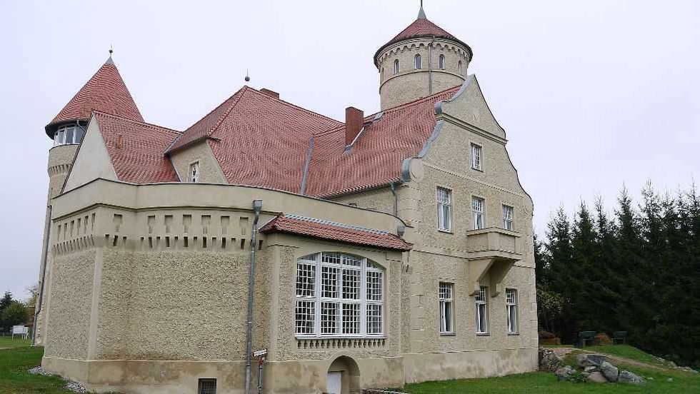 Stolpe Castle - south view