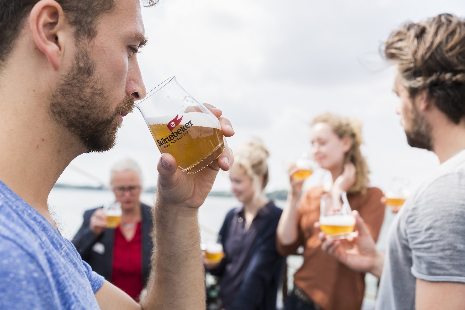 Frühshoppen mit der Weissen Flotte