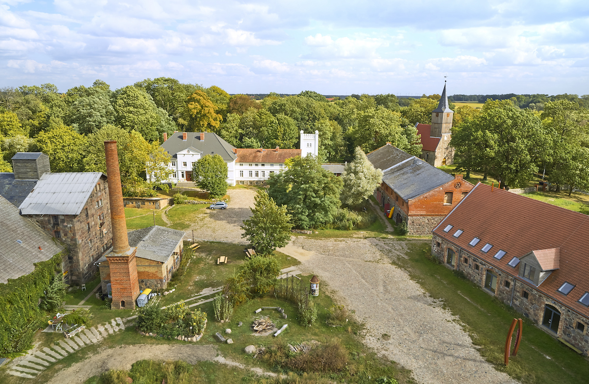 MittsommerRemise im Schloss Bröllin