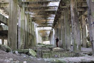 Ruine der ehemaligen Hydrierwerke