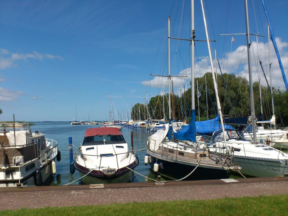 Yachthafen im Erholungsort Mönkebude