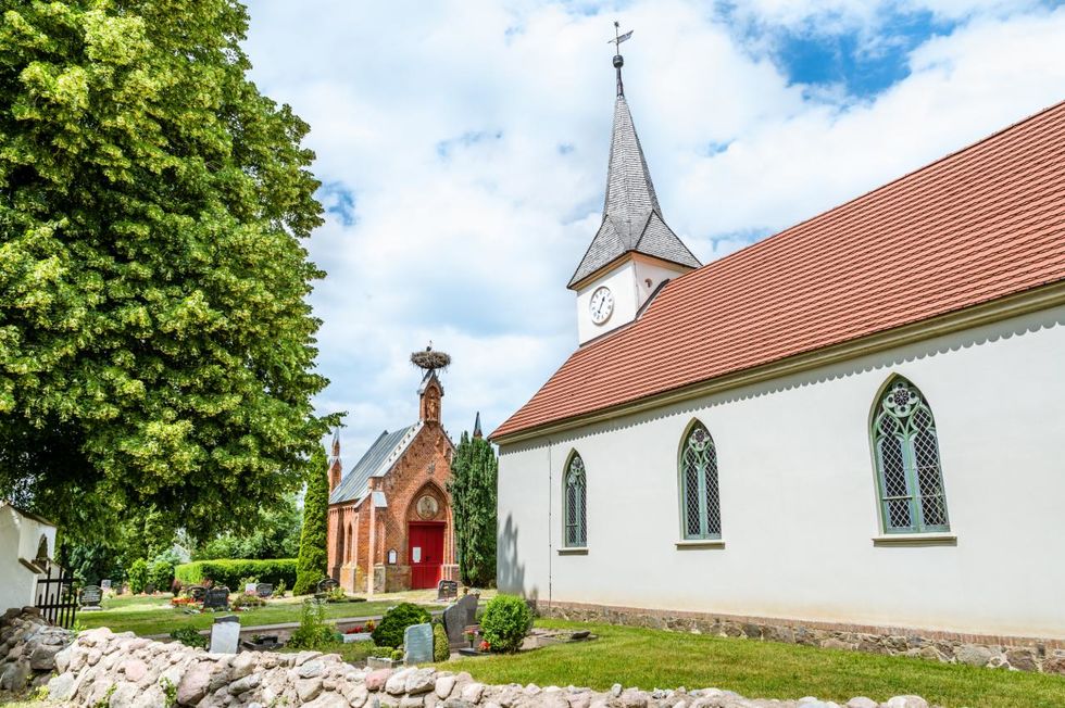 Ludwigsburg Village Church_web